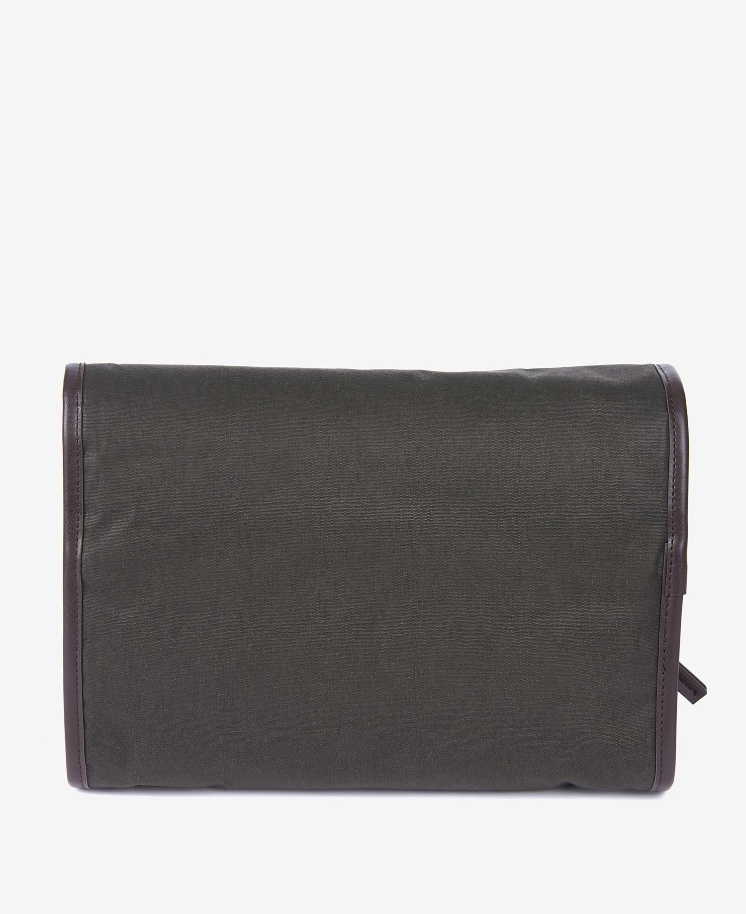 Barbour Wax Hanging Washbag